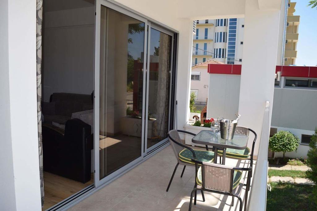 Leli Apartments Ulcinj Eksteriør bilde
